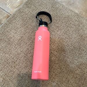 HYDRO FLASK Water Bottle 💦